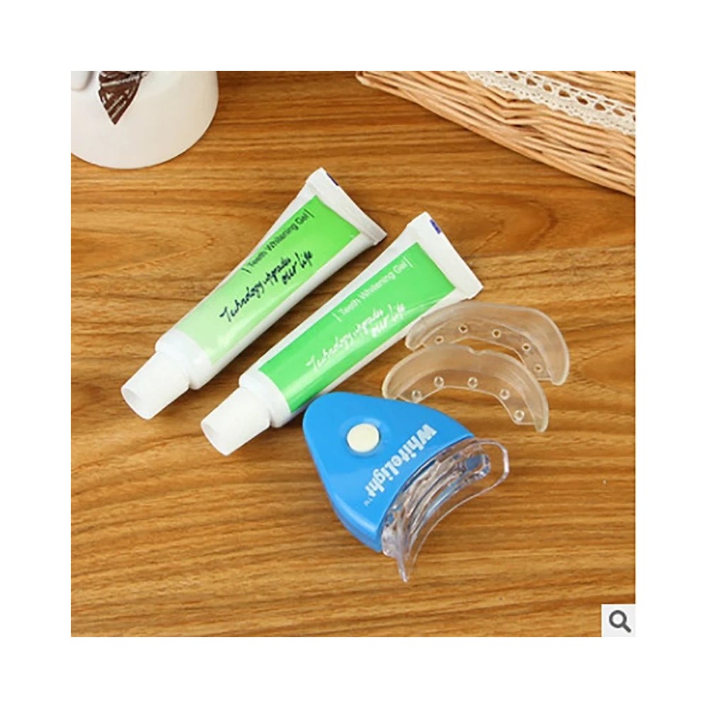 Whitening kit contents and packaging